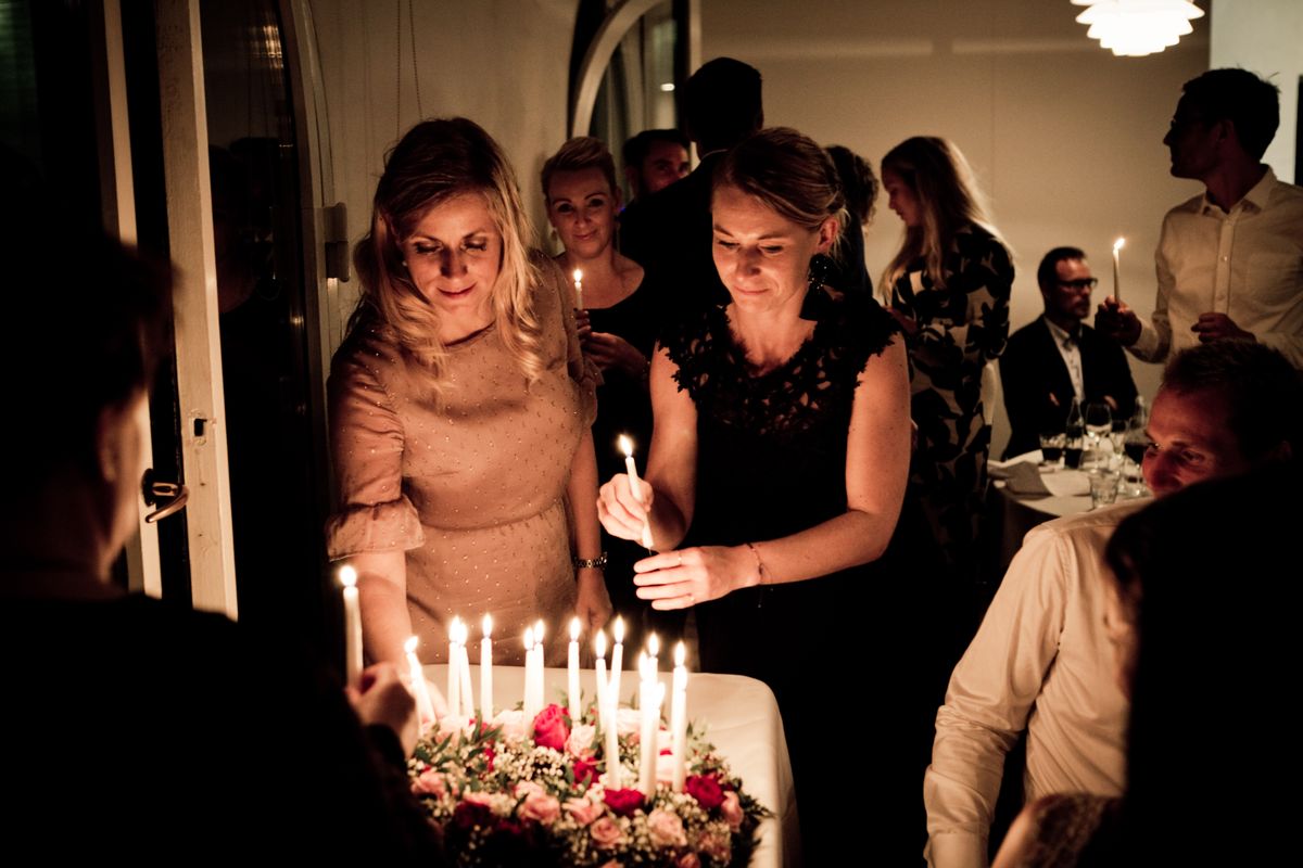 Verjaardagstaart met kaarsjes